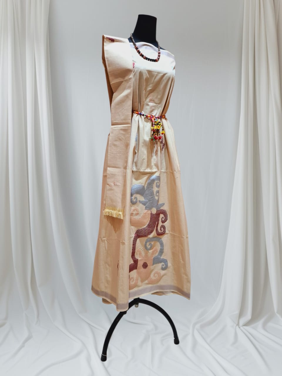 Sarung Motif Pakis Putri